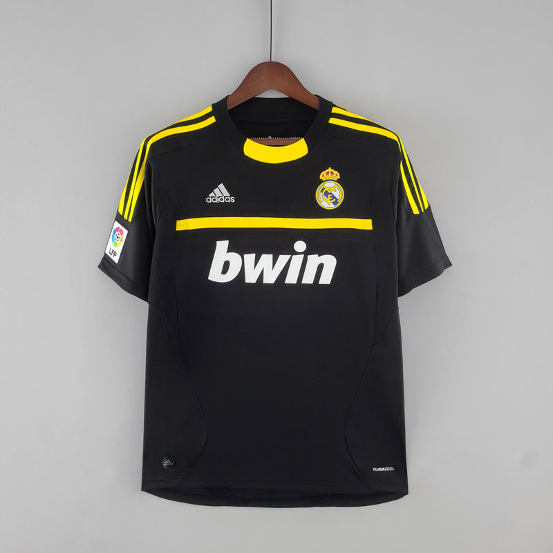 Real Madrid Retro Goalkeeper Jersey 2011/2012