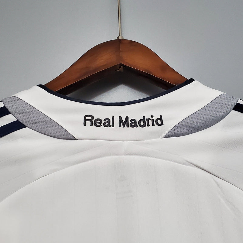 Real Madrid Retro Home Jersey 2006/2007 - Long Sleeve