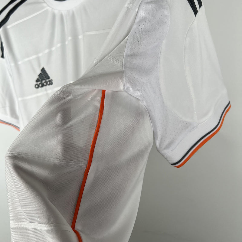 Real Madrid Retro Home Jersey 2013/2014