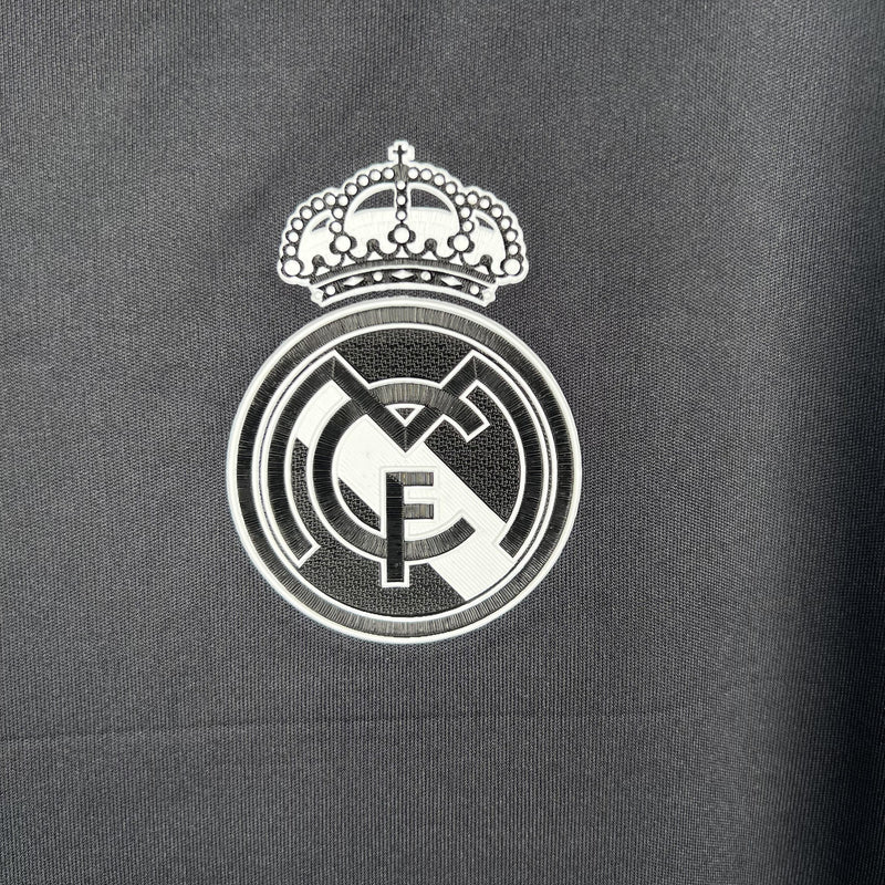 Real Madrid Retro Third Jersey 2016/2017 - Long Sleeve