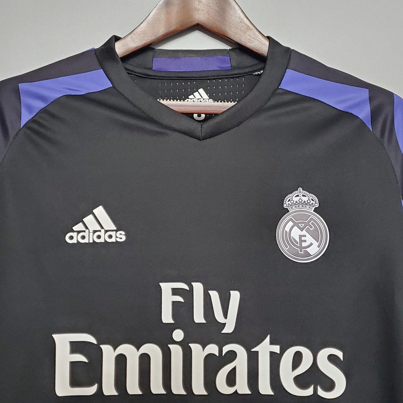 Real Madrid Retro Away Jersey 2015/2016 - Long Sleeve