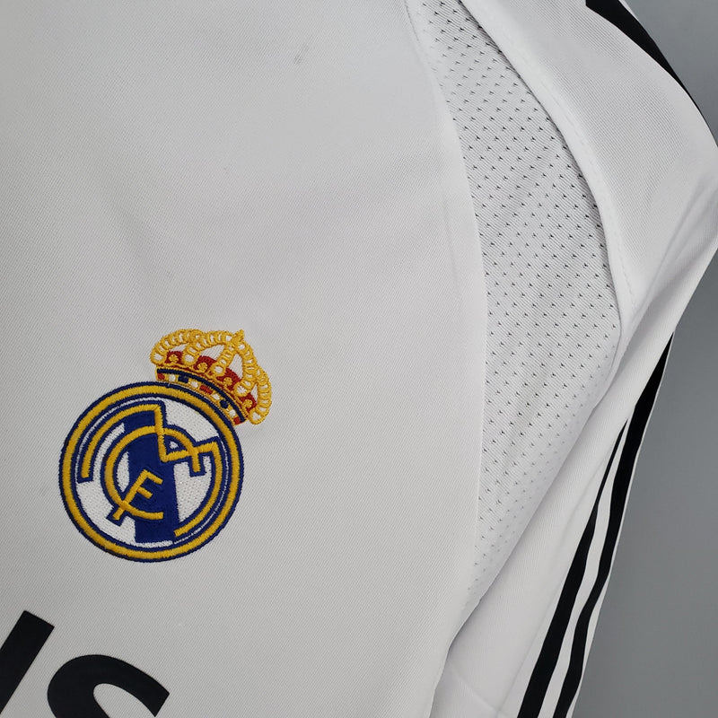 Real Madrid Retro Home Jersey 2005/2006