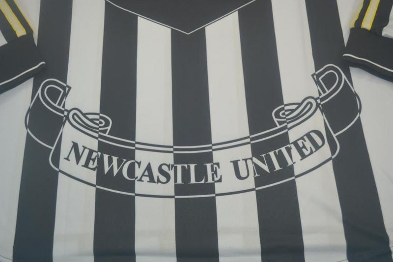 Newcastle Retro Home Jersey 1997/1999 - Long Sleeve