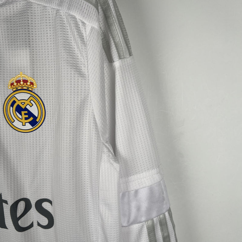 Real Madrid Retro Home Jersey 2015/2016 - Long Sleeve