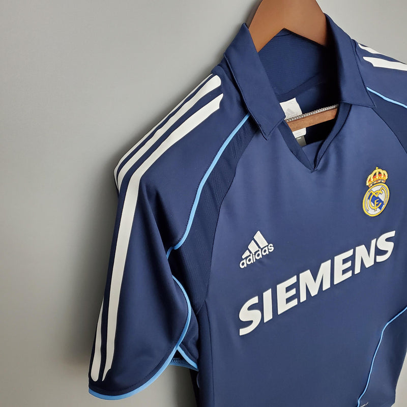 Real Madrid Retro Away Jersey 2005/2006