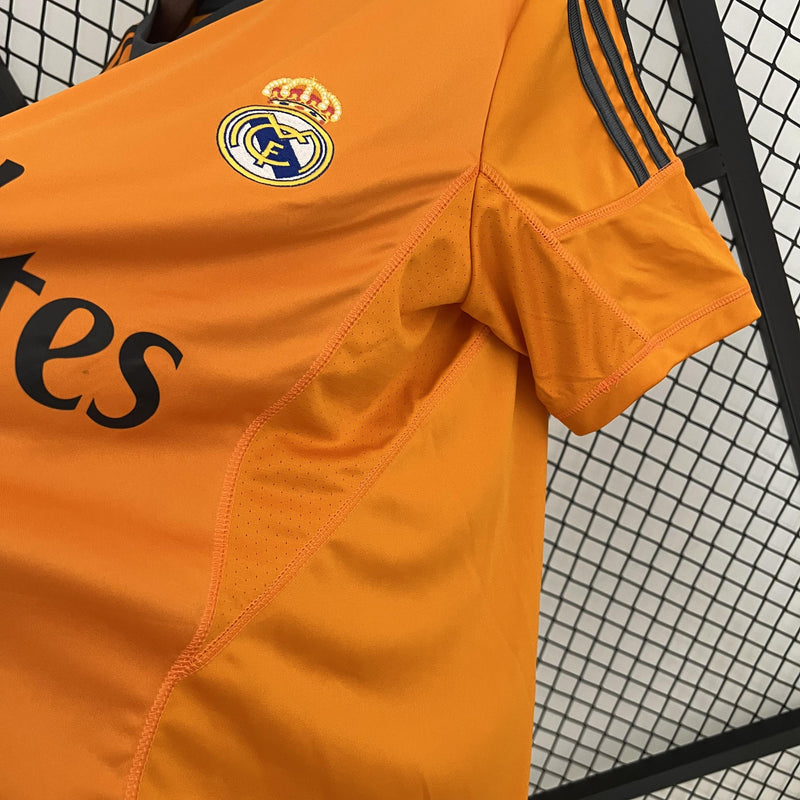 Real Madrid Retro Away Jersey 2013/2014