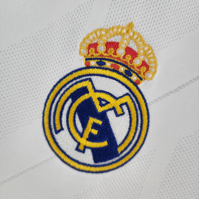 Real Madrid Retro Home Jersey 2017/2018