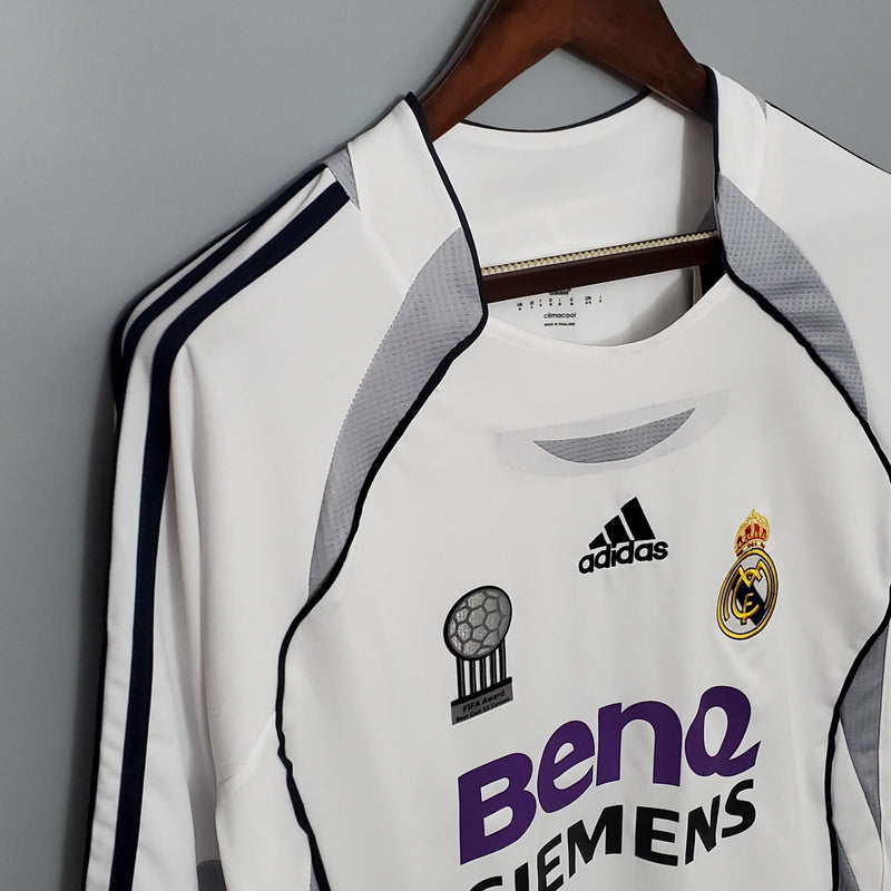 Real Madrid Retro Home Jersey 2006/2007 - Long Sleeve