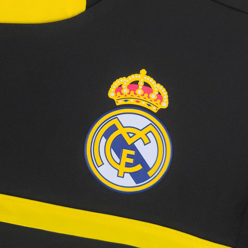 Real Madrid Retro Goalkeeper Jersey 2011/2012