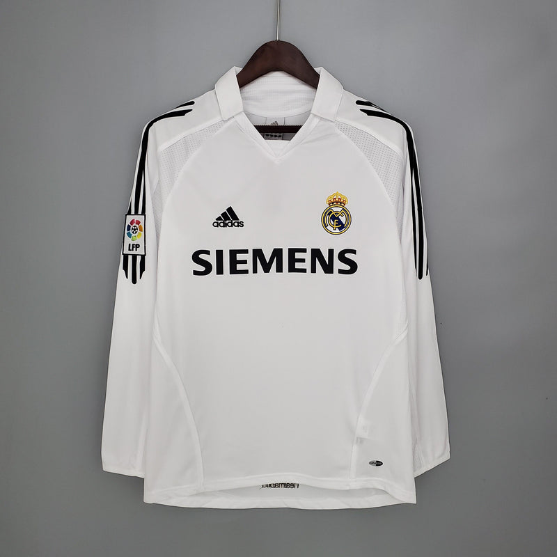 Real Madrid Retro Home Jersey 2005/2006 - Long Sleeve