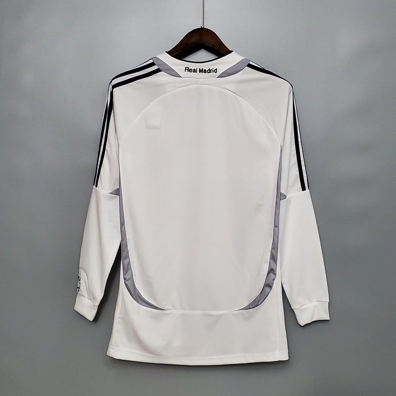 Real Madrid Retro Home Jersey 2006/2007 - Long Sleeve