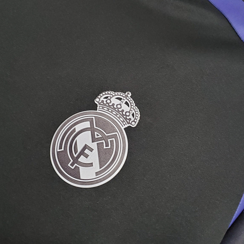 Real Madrid Retro Away Jersey 2015/2016 - Long Sleeve