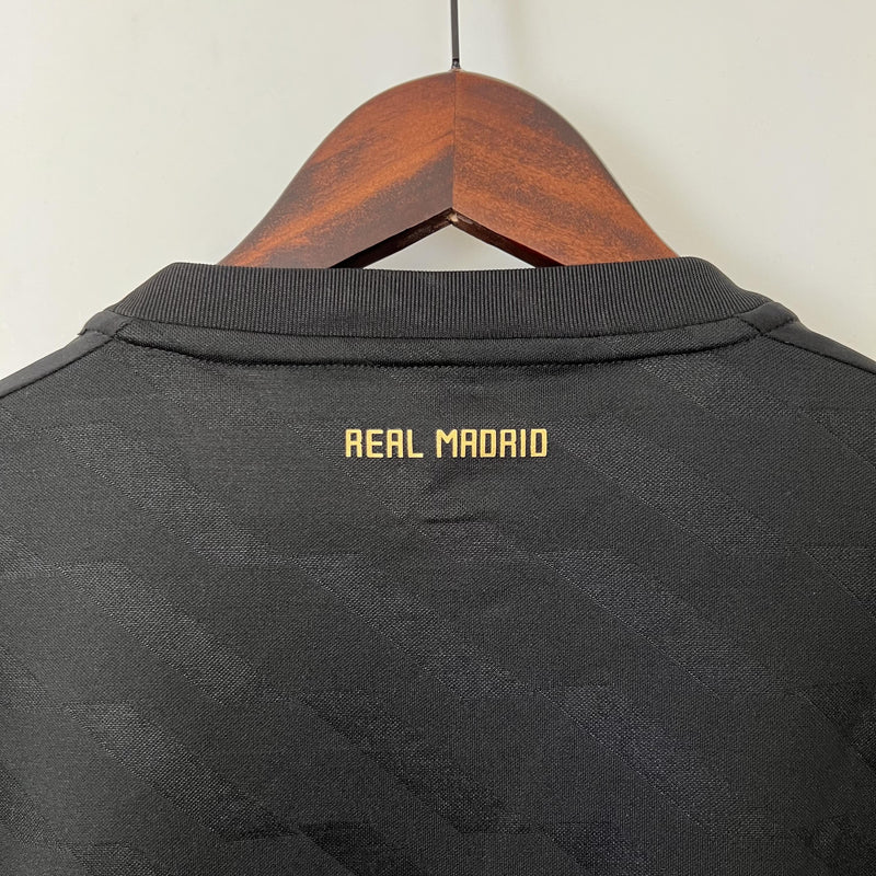 Real Madrid Retro Away Jersey 2011/2012 - Long Sleeve