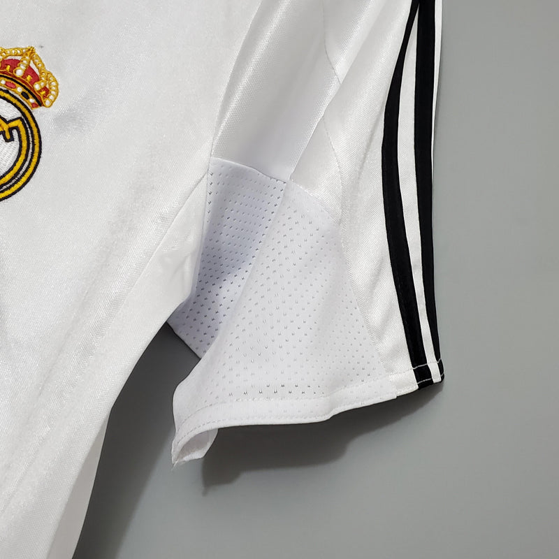 Real Madrid Retro Home Jersey 2004/2005