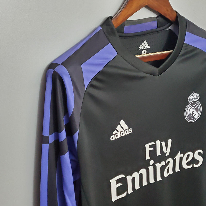 Real Madrid Retro Away Jersey 2015/2016 - Long Sleeve