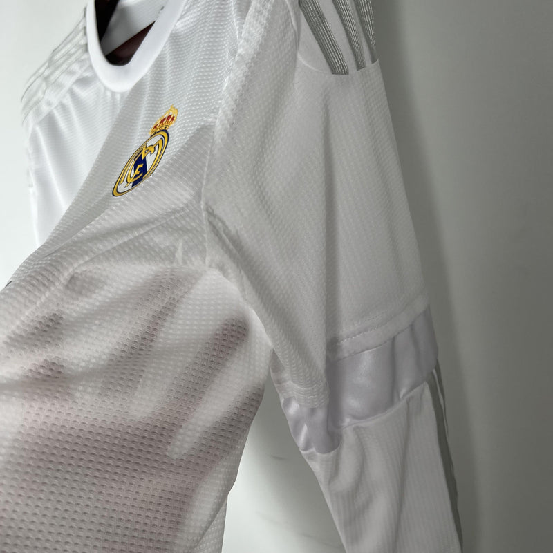 Real Madrid Retro Home Jersey 2015/2016 - Long Sleeve