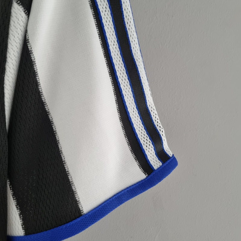 Newcastle Retro Home Jersey 2000/2001