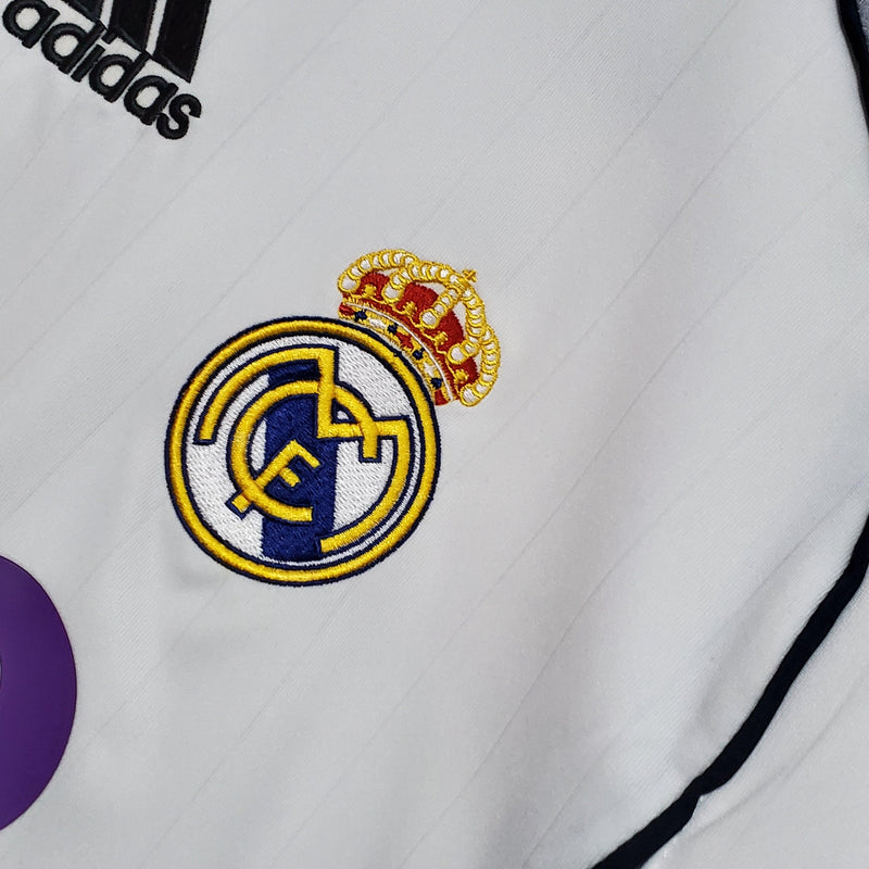 Real Madrid Retro Home Jersey 2006/2007 - Long Sleeve